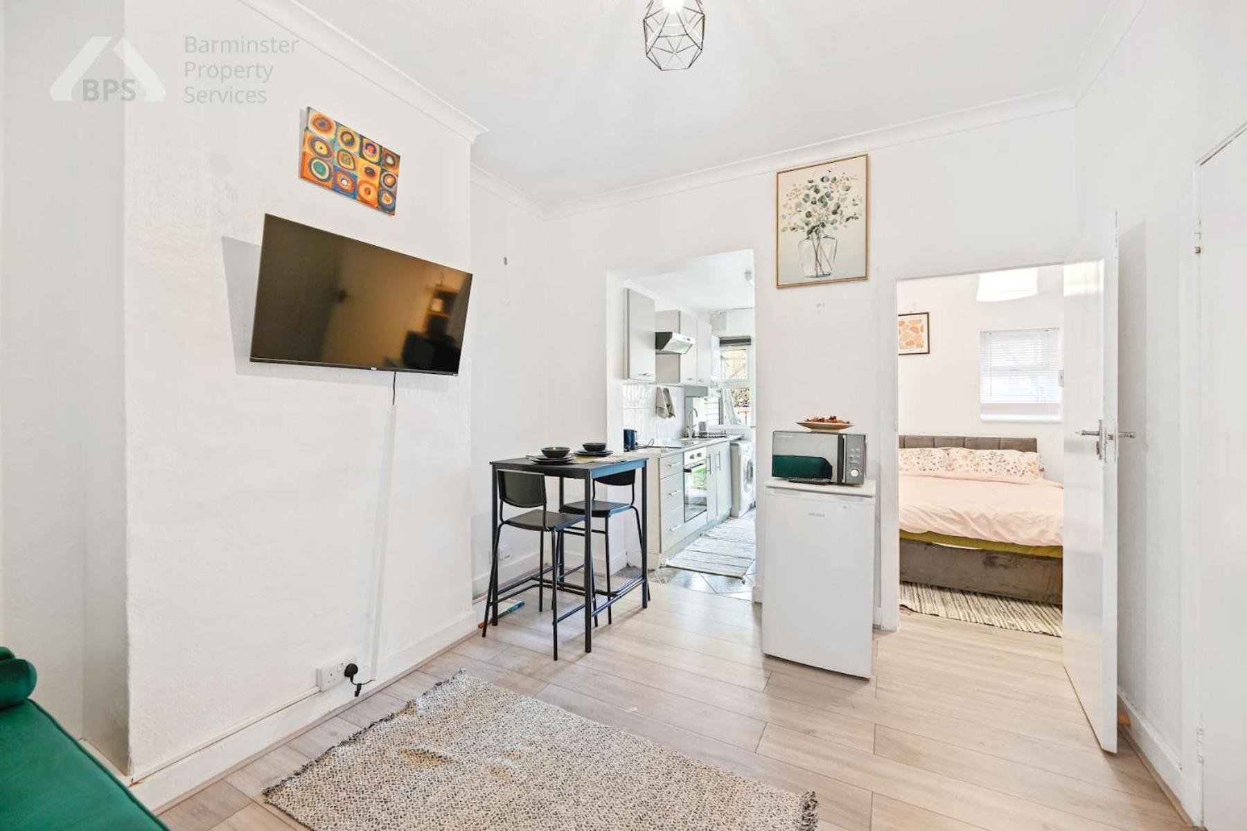 Cosy Tottenham Apartment Sleeps 4 Лондон Екстериор снимка